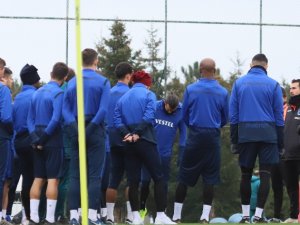 Trabzonspor İkinci Yarılarda Hem Attı Hem Yedi