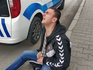 Hamile Olan 3 Aylık Eşi Seyir Halindeki Araçtan Düşen Kocanın Feryatları Yürekleri Dağladı