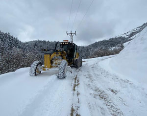 Rize'de Kar Dolayısıyla 76 Köy Yolu Ulaşıma Kapandı