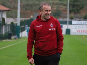 Abdullah Avcı, Deplasmanda Yüzleri Güldürüyor