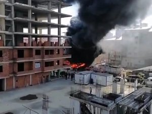 Trabzon’da Lastikçi Dükkanında Yangın