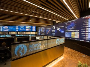 Borsa Güne Yatay Başladı