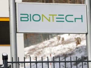 Biontech Covid-19 Aşı Üretim Kapasitesini 2.5 Milyar Doza Yükseltiyor