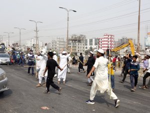 Bangladeş’teki Modi Karşıtı Gösterilerde 12 Kişi Öldü