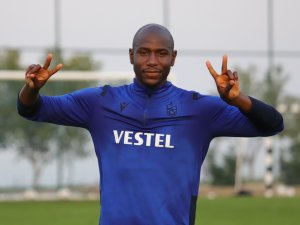Benik Afobe Hem Trabzonspor’u Hem De Stoke City’i Hayal Kırıklığına Uğrattı