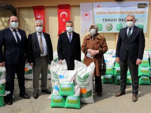 Gümüşhane’de Üreticilere 1,1 Milyon Liralık Tohum Desteği