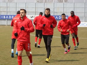 Sivasspor’da Trabzonspor Mesaisi Sürüyor