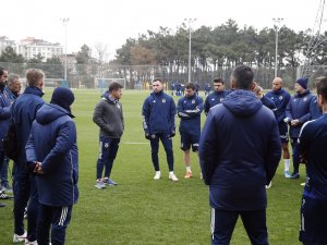 Fenerbahçe 3 Eksikle Çalıştı