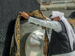 Kabe Örtüsünün Bakım Çalışmaları Başladı