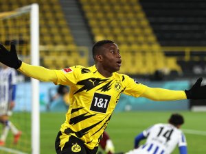 Youssoufa Moukoko Sezonu Kapattı