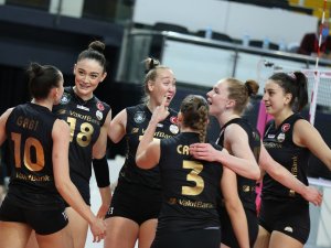 Vakıfbank, Sultanlar Ligi’nde Finalde