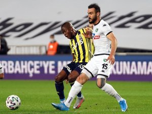 Süper Lig: Fenerbahçe: 0 - Denizlispor: 0 (İlk Yarı)