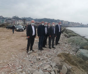Belediye Başkanı Metin, Millet Bahçesi Deniz Dolgusu Çalışmalarını Yerinde İnceledi