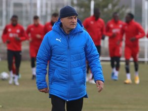 Rıza Çalımbay’dan Ali Koç’a Geçmiş Olsun Mesajı