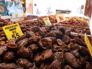 Ramazan’ın Gözdesi Hurmalar, Tezgahları Süsledi