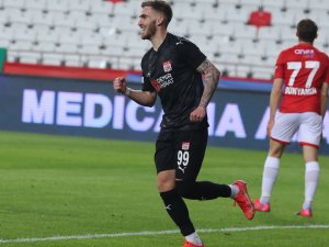 Tyler Boyd Gol Sayısını 4’e Çıkarttı