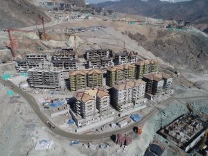 Yusufeli Yeni İlçe Merkezinde Jeofizik Etüt Çalışmaları Başladı