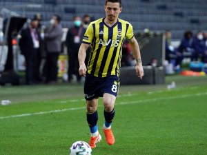 Mert Hakan Yandaş 3 Maç Sonra 11’de