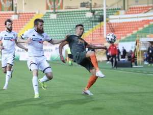 Süper Lig: Aytemiz Alanyaspor: 0 - Denizlispor: 1 (İlk Yarı)