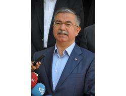 Milli Savunma Bakanı İsmet Yılmaz Oyunu Kullandı