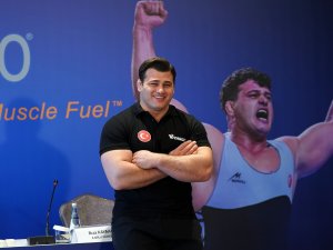 Rıza Kayaalp: "Hedefim, Kariyerimdeki Tek Eksik Olan Olimpiyat Altınını Almak"