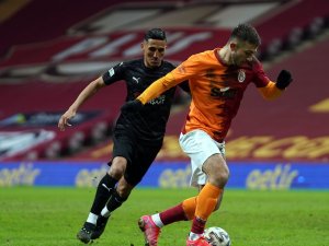 Göztepe Maçında Forma Halil Dervişoğlu’nda