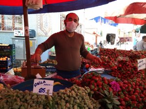 Nisan Sonunda Yaz Meyveleri Bollaşıp Fiyatları Düşecek