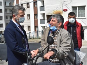 Ak Parti Trabzon İl Başkanı Mumcu Engelli Levent Baytar’ın Hayalini Gerçekleştirdi
