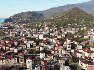 Kemalpaşa İlçesi Sakinleri Hastane İstiyor