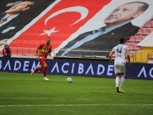Süper Lig: Hes Kablo Kayserispor: 1 - Gençlerbirliği: 0 (İlk Yarı)