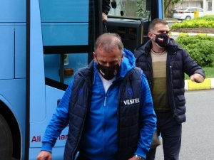 Trabzonspor, Galatasaray Maçı İçin İstanbul’a Gitti