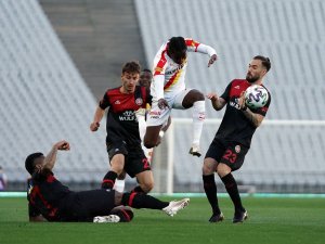 Süper Lig: Fatih Karagümrük: 1 - Göztepe: 1 (Maç Sonucu)