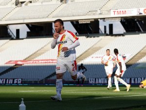 Göztepe’de Yedekler Sahne Aldı