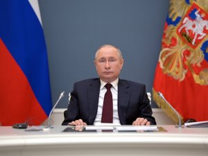 Putin, Zelenskiy’i Moskova’ya Davet Etti