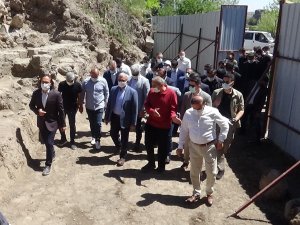 Diyarbakır’ın 50 Yıldır Kapalı Olan Tarihi "Fetih Kapısı" Açıldı