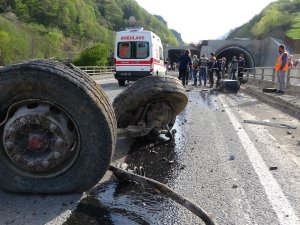 Kaza Sonrası Ortalık Savaş Alanına Döndü