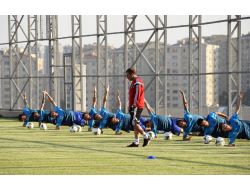 İstanbul Başakşehir Futbol Kulübü Yeni Tesislerinde İlk Antrenmanını Gerçekleştirdi