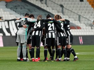 Beşiktaş’ın Şampiyonluk Yürüyüşü Sürüyor
