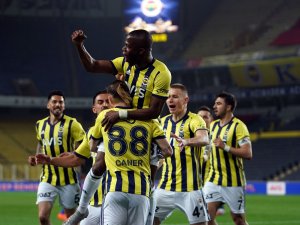 Süper Lig: Fenerbahçe: 1 - Kasımpaşa: 1 (Maç Devam Ediyor)
