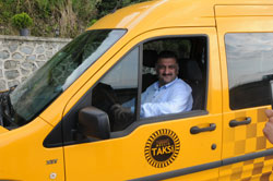 Hasan Karal, Rize'de Meclis Taksiyle Müşteri Taşıdı