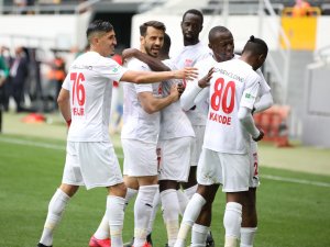 Yiğidolar Süper Lig’de Tek!