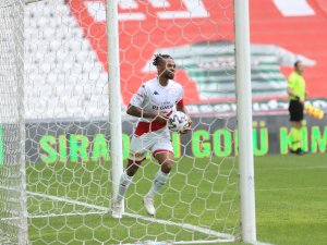 Süper Lig: Fatih Karagümrük: 2 - Ft Antalyasppor: 1 (İlk Yarı)