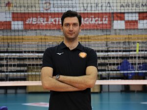 Eczacıbaşı Vitra’nın Yeni Hocası Ferhat Akbaş