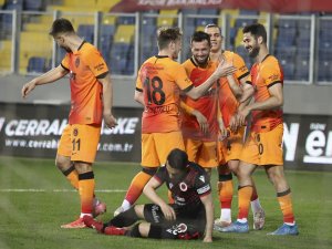 Galatasaray Zirve Takibini Sürdürdü