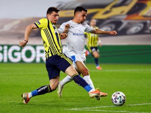 Süper Lig: Fenerbahçe: 3 - Bb Erzurumspor: 0 (İlk Yarı)