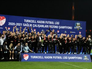 Kadınlar Ligi Şampiyonu Beşiktaş Vodafone Oldu