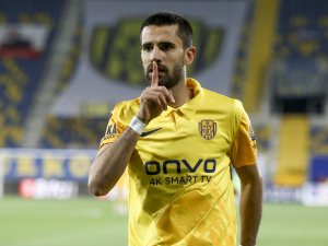 Süper Lig: Mke Ankaragücü: 1 - Fenerbahçe: 0 (Maç Devam Ediyor)