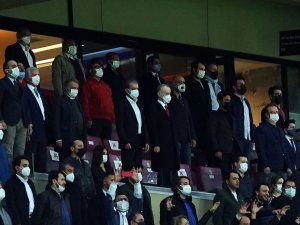 Derbide Başkanlar Yan Yana