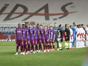 Süper Lig: Trabzonspor: 1 - Antalyaspor: 0 (İlk Yarı)