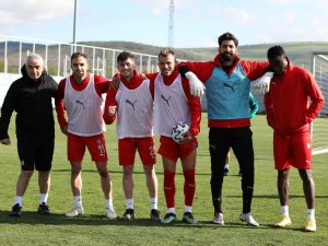 Sivasspor, Ara Vermeden Fenerbahçe Maçı Hazırlıklarına Başladı